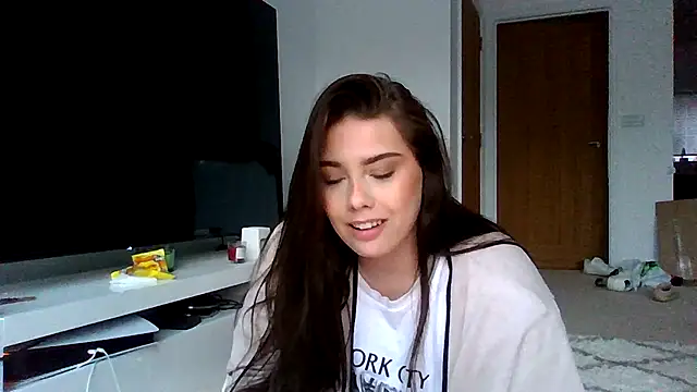 Krystal Tx online show from May 2026 07:27:02 PM