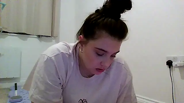 Krystal Tx online show from March 2026 07:05:02 PM