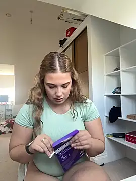 Snapshot of Krystal_Tx chatting on September 2025 04:17:01 PM Krystal Tx online show from September 2025 04:17:01 PM