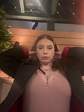 Snapshot of Krystal_Tx chatting on February 2025 07:43:02 PM Krystal Tx online show from February 2025 07:43:02 PM