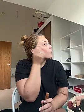 Snapshot of Krystal_Tx chatting on September 2025 07:36:02 AM Krystal Tx online show from September 2025 07:36:02 AM