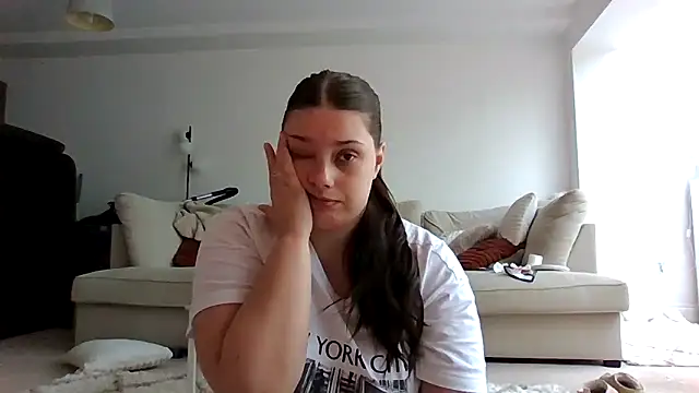 Krystal Tx online show from May 2026 02:31:02 PM