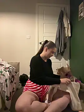 Snapshot of Krystal_Tx chatting on January 2025 04:49:02 PM Krystal Tx online show from January 2025 04:49:02 PM