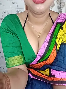 Snapshot of EeshaBhabi chatting on May 2026 01:44:01 PM EeshaBhabi online show from May 2026 01:44:01 PM