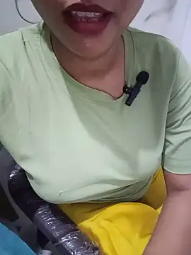 Snapshot of EeshaBhabi chatting on July 2026 01:51:01 PM EeshaBhabi online show from July 2026 01:51:01 PM