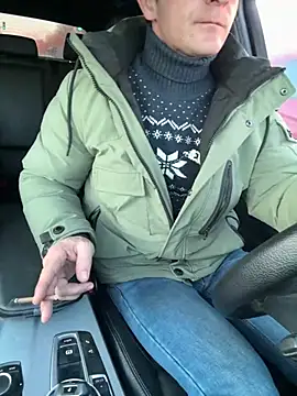 Snapshot of AlexGWoW chatting on February 2025 02:28:01 PM AlexGWoW online show from February 2025 02:28:01 PM