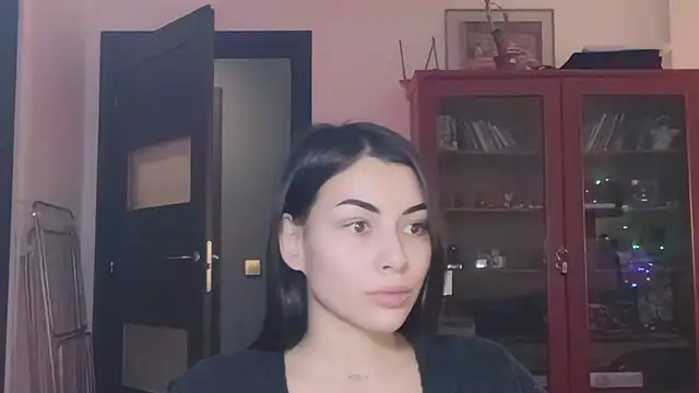 valorant girl online show from February 2025 09:04:01 PM