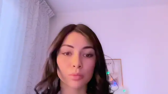 valorant girl online show from March 2025 03:07:02 PM