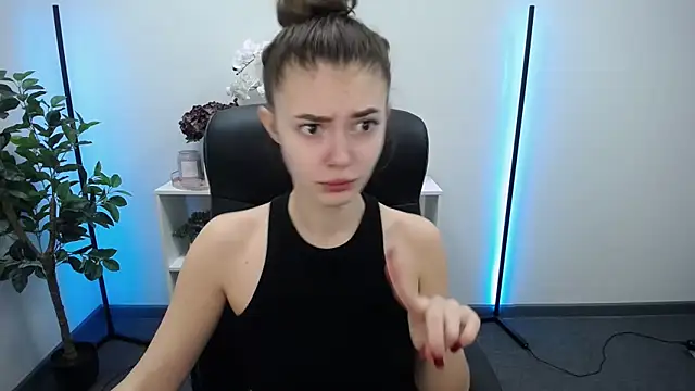 Ritaneer online show from December 2025 08:58:02 AM