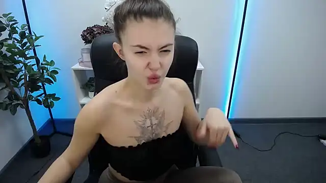 Ritaneer online show from November 2025 09:32:01 AM