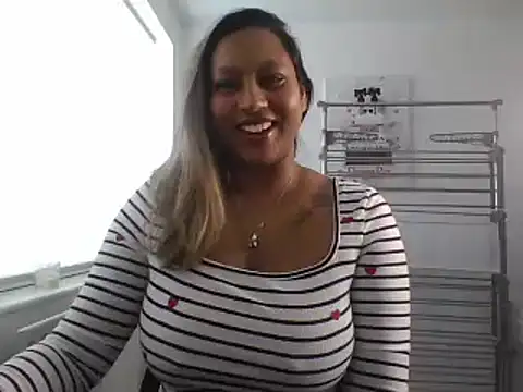 TEMPTING-TAMMY online show from January 2025 01:13:01 PM
