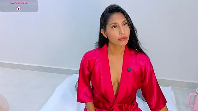 Anna risse online show from April 2026 05:12:01 AM