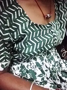 aadhini01 online show from November 2025 06:46:02 PM