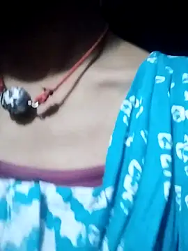 aadhini01 online show from October 2025 04:39:01 PM