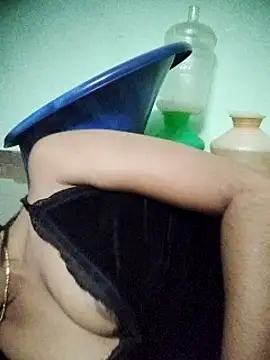 aadhini01 online show from February 2025 04:26:01 PM