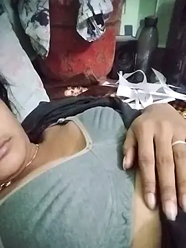 aadhini01 online show from February 2025 12:25:01 AM