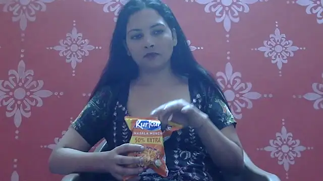 tripti2 online show from November 2025 08:42:01 PM