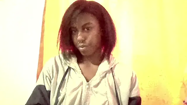 Snapshot of CoccoBele69 chatting on January 2025 10:46:02 PM CoccoBele69 online show from January 2025 10:46:02 PM