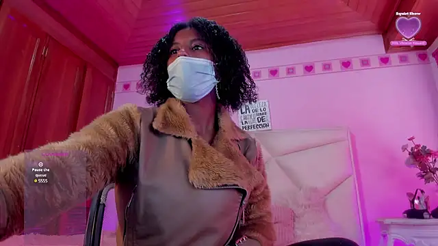 Snapshot of CoccoBele69 chatting on March 2025 02:39:01 PM CoccoBele69 online show from March 2025 02:39:01 PM