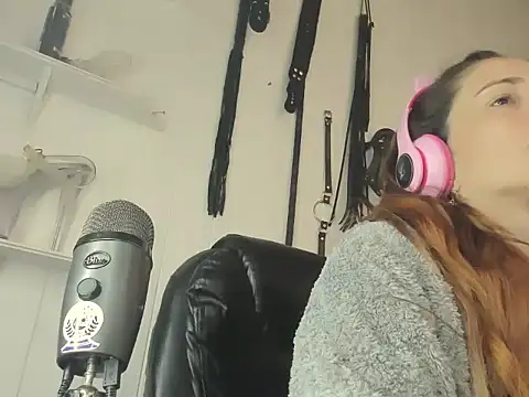 jessiburningheels online show from May 2026 05:34:02 PM