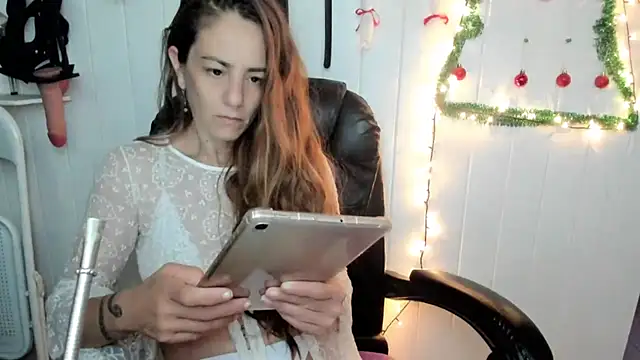 jessiburningheels online show from December 2025 09:15:02 AM