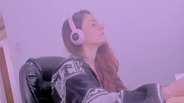 jessiburningheels online show from April 2026 11:38:01 AM