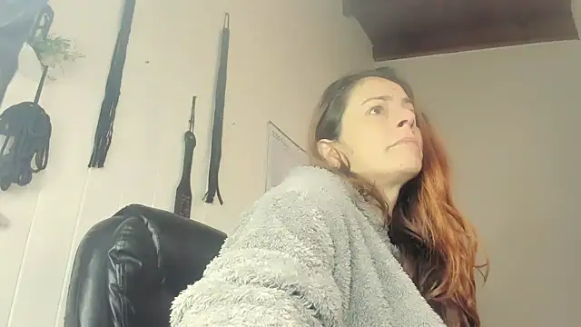 jessiburningheels online show from May 2026 12:33:02 PM
