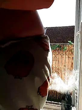 Lauzo21 online show from March 2025 12:22:02 PM