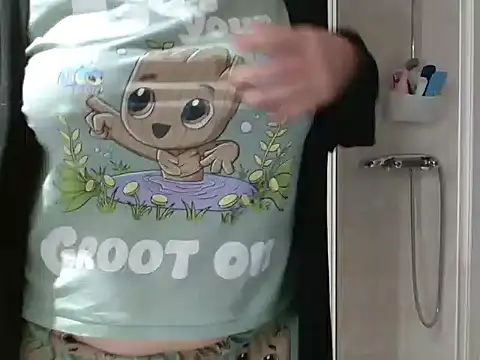 Lauzo21 online show from April 2026 05:42:01 AM