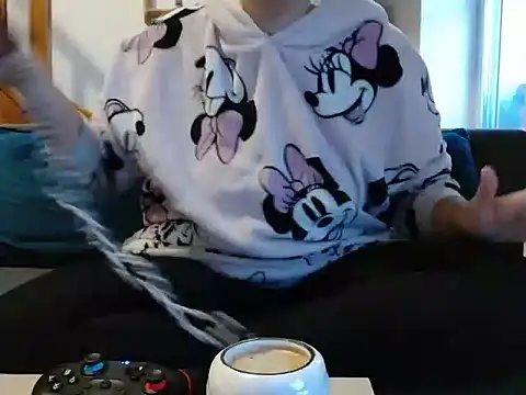 Lauzo21 online show from October 2025 05:42:01 AM