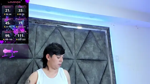 AbbySmiitth  online show from May 2026 10:28:01 PM