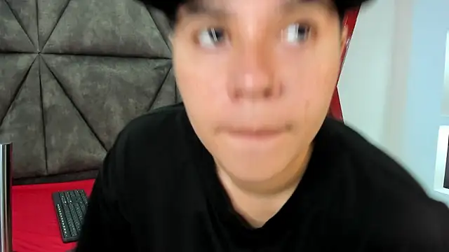 AbbySmiitth  online show from February 2026 10:27:02 PM