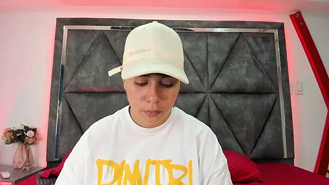 AbbySmiitth  online show from December 2025 07:05:02 PM