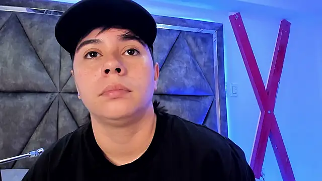 AbbySmiitth  online show from January 2026 10:57:01 PM