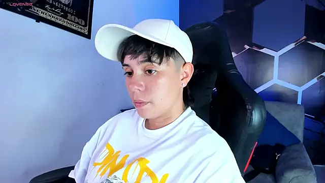 AbbySmiitth  online show from November 2025 09:40:01 PM