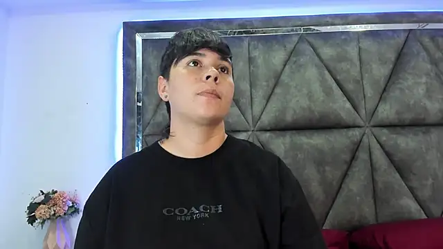 AbbySmiitth  online show from February 2026 09:50:01 PM