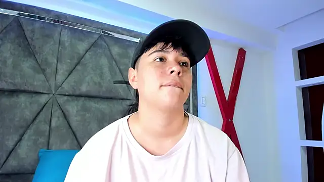 AbbySmiitth  online show from April 2026 10:45:02 PM