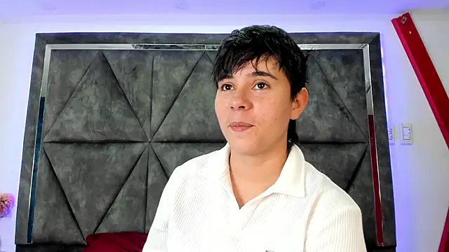 AbbySmiitth  online show from February 2026 10:21:02 PM