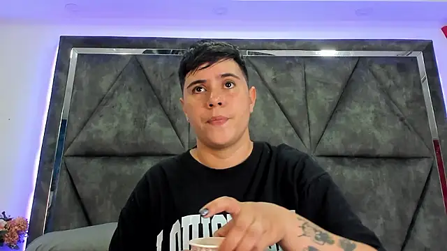 AbbySmiitth  online show from March 2026 10:28:02 PM