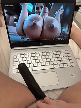 yourcutesarah online show from November 2025 11:25:01 AM