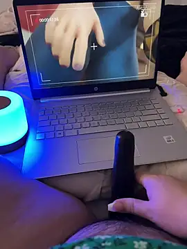 yourcutesarah online show from November 2025 11:20:01 PM