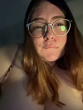 Snapshot of yourcutesarah chatting on May 2026 06:07:01 AM yourcutesarah online show from May 2026 06:07:01 AM
