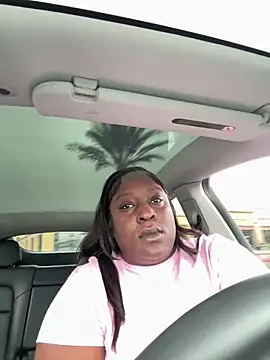 Snapshot of Insultedbalceni chatting on February 2026 11:48:02 PM Insultedbalceni online show from February 2026 11:48:02 PM