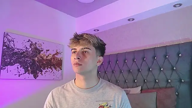 Snapshot of MrWilliseo chatting on September 2025 02:07:02 AM MrWilliseo online show from September 2025 02:07:02 AM