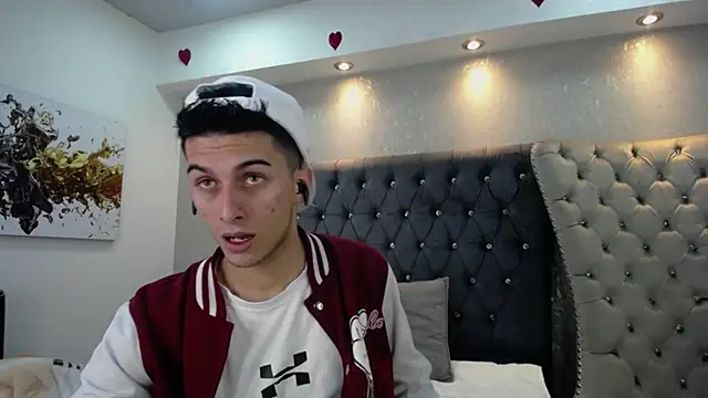 Snapshot of MrWilliseo chatting on February 2025 08:04:02 PM MrWilliseo online show from February 2025 08:04:02 PM