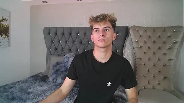 Snapshot of MrWilliseo chatting on September 2025 02:29:02 AM MrWilliseo online show from September 2025 02:29:02 AM