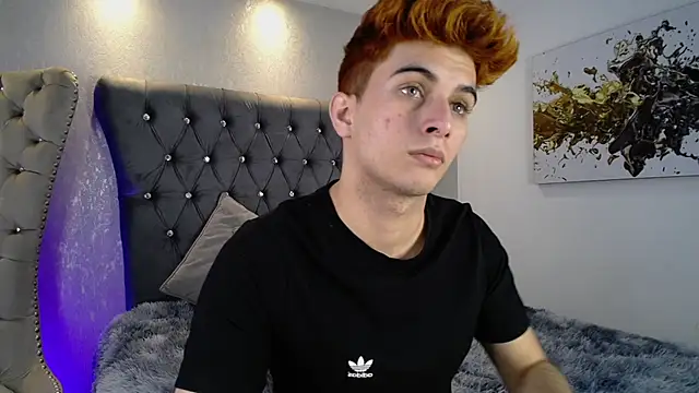 MrWilliseo online show from November 2025 08:25:01 PM