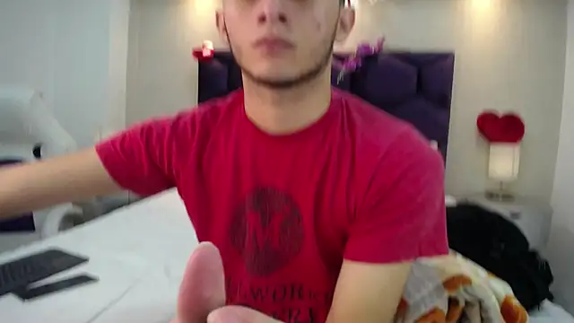 Snapshot of MrWilliseo chatting on February 2025 07:35:01 PM MrWilliseo online show from February 2025 07:35:01 PM