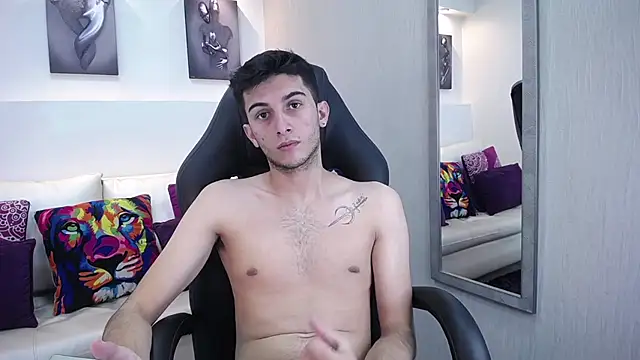 Snapshot of MrWilliseo chatting on March 2025 10:49:02 PM MrWilliseo online show from March 2025 10:49:02 PM