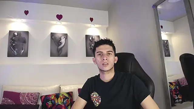 Snapshot of MrWilliseo chatting on March 2025 07:43:02 PM MrWilliseo online show from March 2025 07:43:02 PM